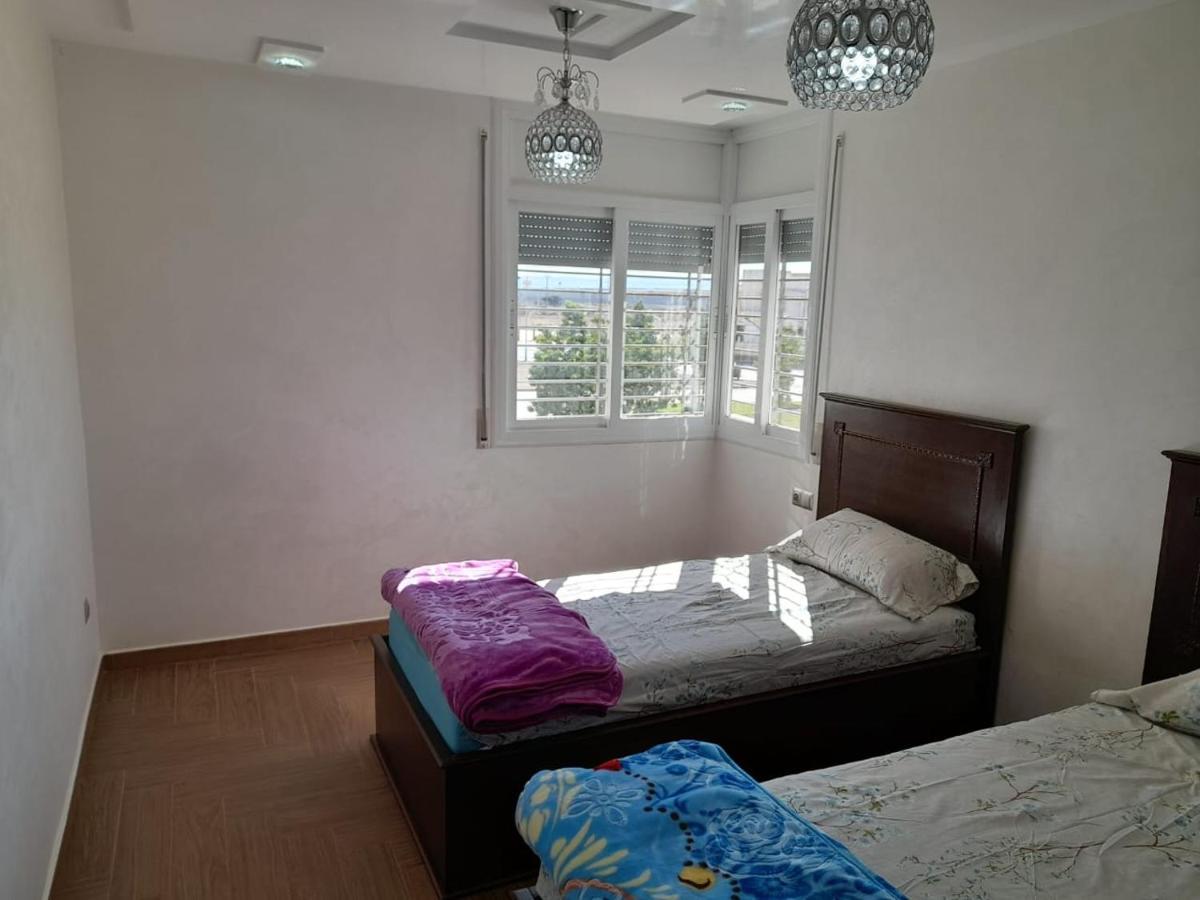 Appartement Nador Wifi Gratuit Clima Mobile Bagian luar foto