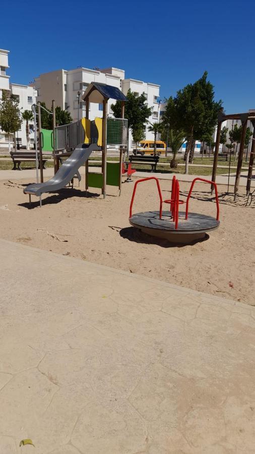 Appartement Nador Wifi Gratuit Clima Mobile Bagian luar foto