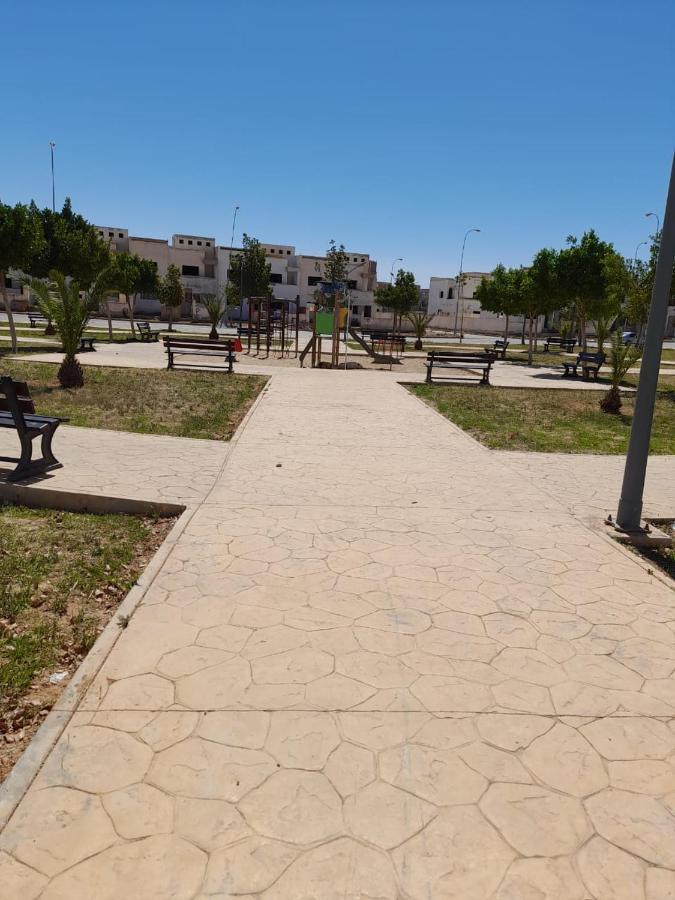 Appartement Nador Wifi Gratuit Clima Mobile Bagian luar foto