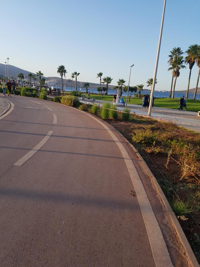 Appartement Nador Wifi Gratuit Clima Mobile Bagian luar foto